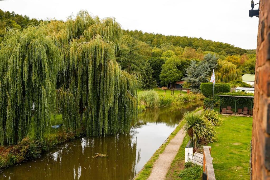 Hidden Gem Canal Facing Retreat With Lovely Walks Hopwas Buitenkant foto