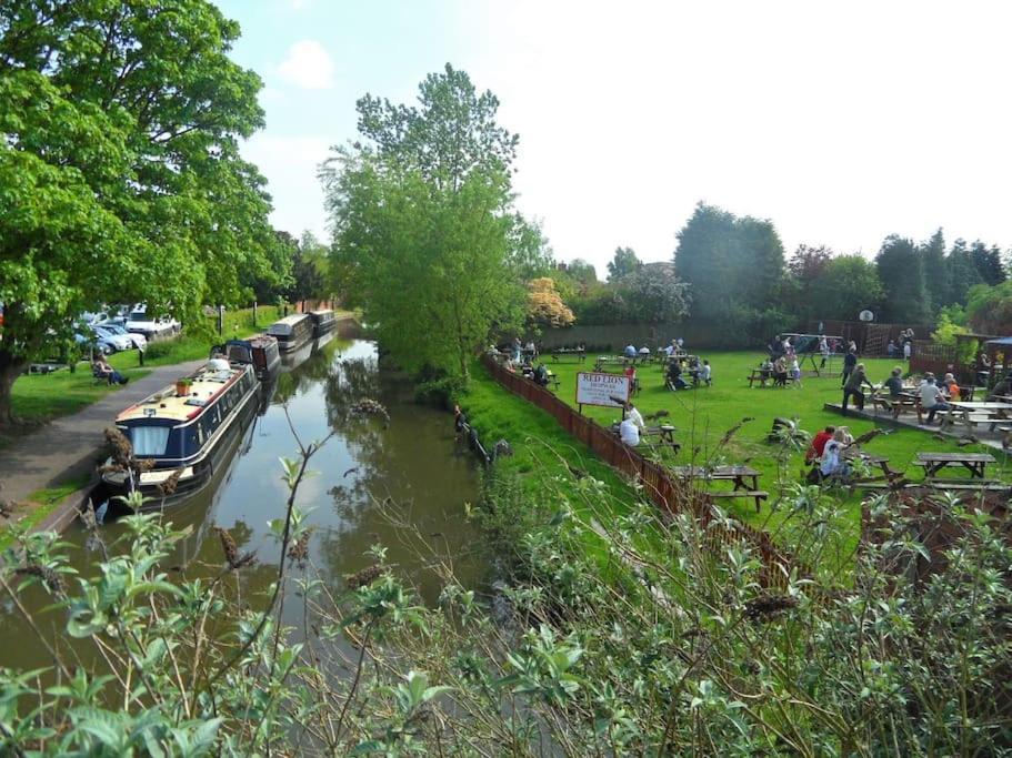 Hidden Gem Canal Facing Retreat With Lovely Walks Hopwas Buitenkant foto
