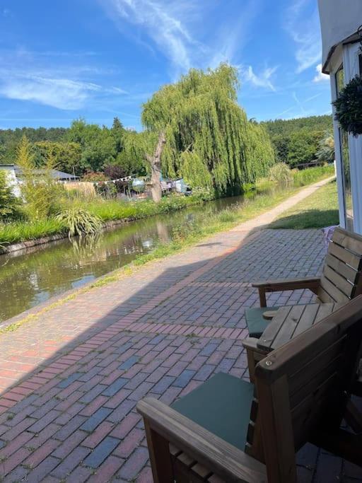 Hidden Gem Canal Facing Retreat With Lovely Walks Hopwas Buitenkant foto
